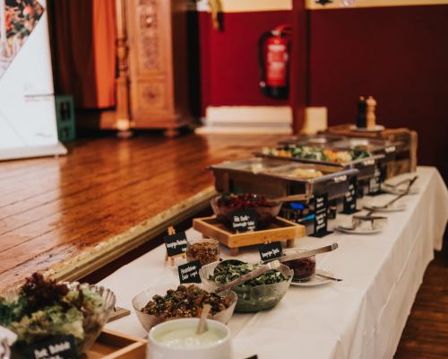 philipp-eins-innenraum-buffet